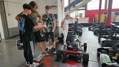 Kad profesorica vjeruje u snove: Učenik u  djedovoj garaži konstruirao električni karting i postao "Mladi Rimac"