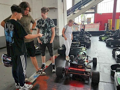 Kad profesorica vjeruje u snove: Učenik u  djedovoj garaži konstruirao električni karting i postao "Mladi Rimac"