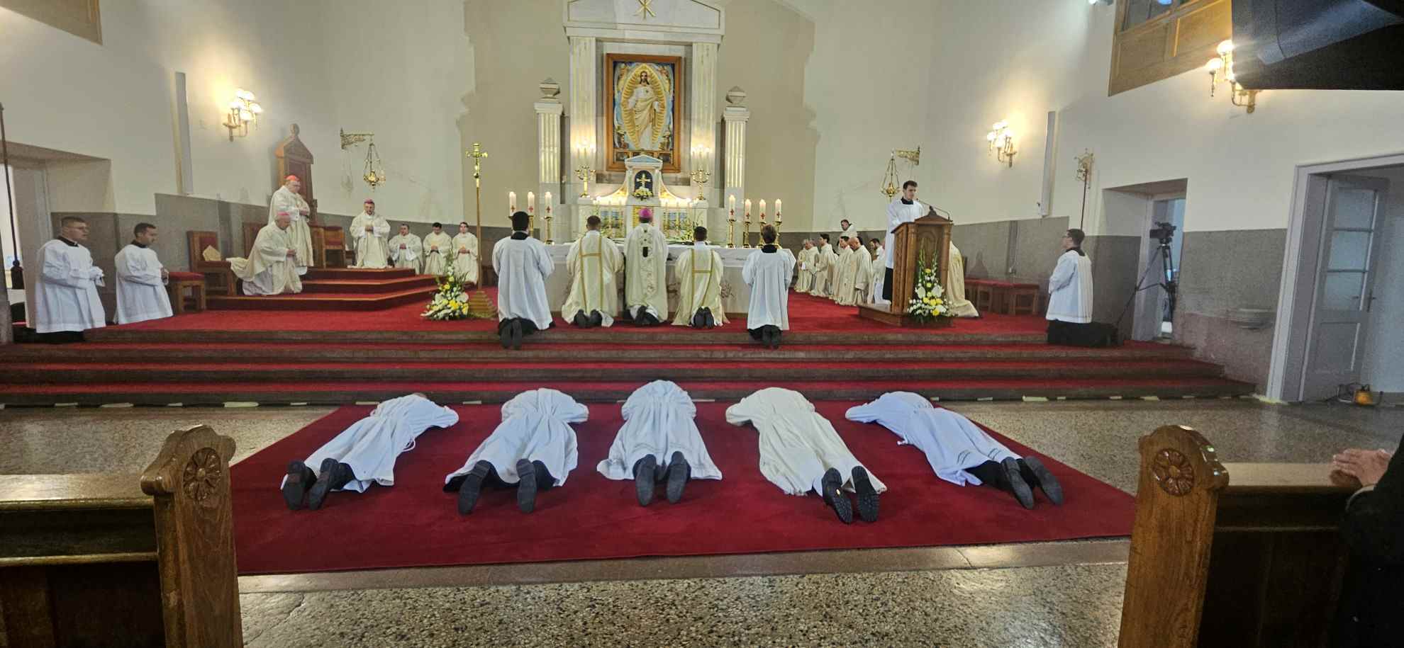 Nadbiskup Kutleša zaredio petoricu novih đakona: "Svijet slavi one koji zapovijedaju, Crkva časti one koji služe"