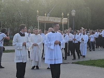 Tijelovo u srcu Zagreba: Veličanstvena procesija i svjedočanstvo vjere na ulicama metropole