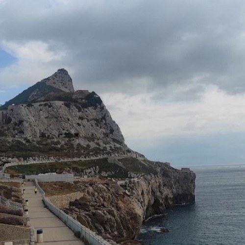 GIBRALTAR – NEPOKOLEBLJIVI ČUVAR MORSKOG PROLAZA