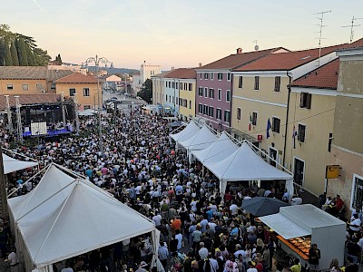 120. Dani grožđa u Bujama donose tri dana fešte, koncerte i tombolu od čak 13.000 eura